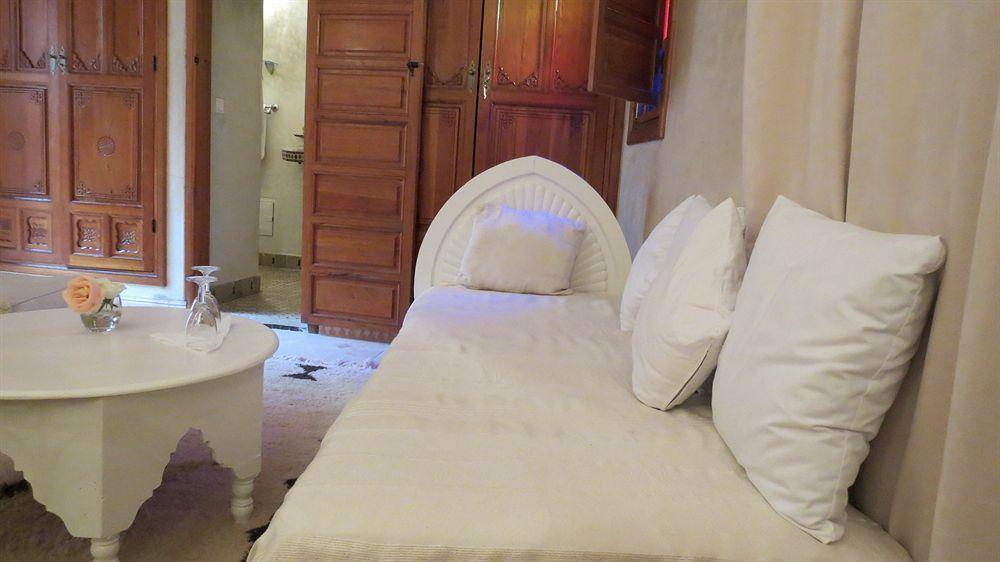 Riad Awinati Location Privatisee ,Piscine Chauffee , Beau Rooftop Marraquexe Exterior foto