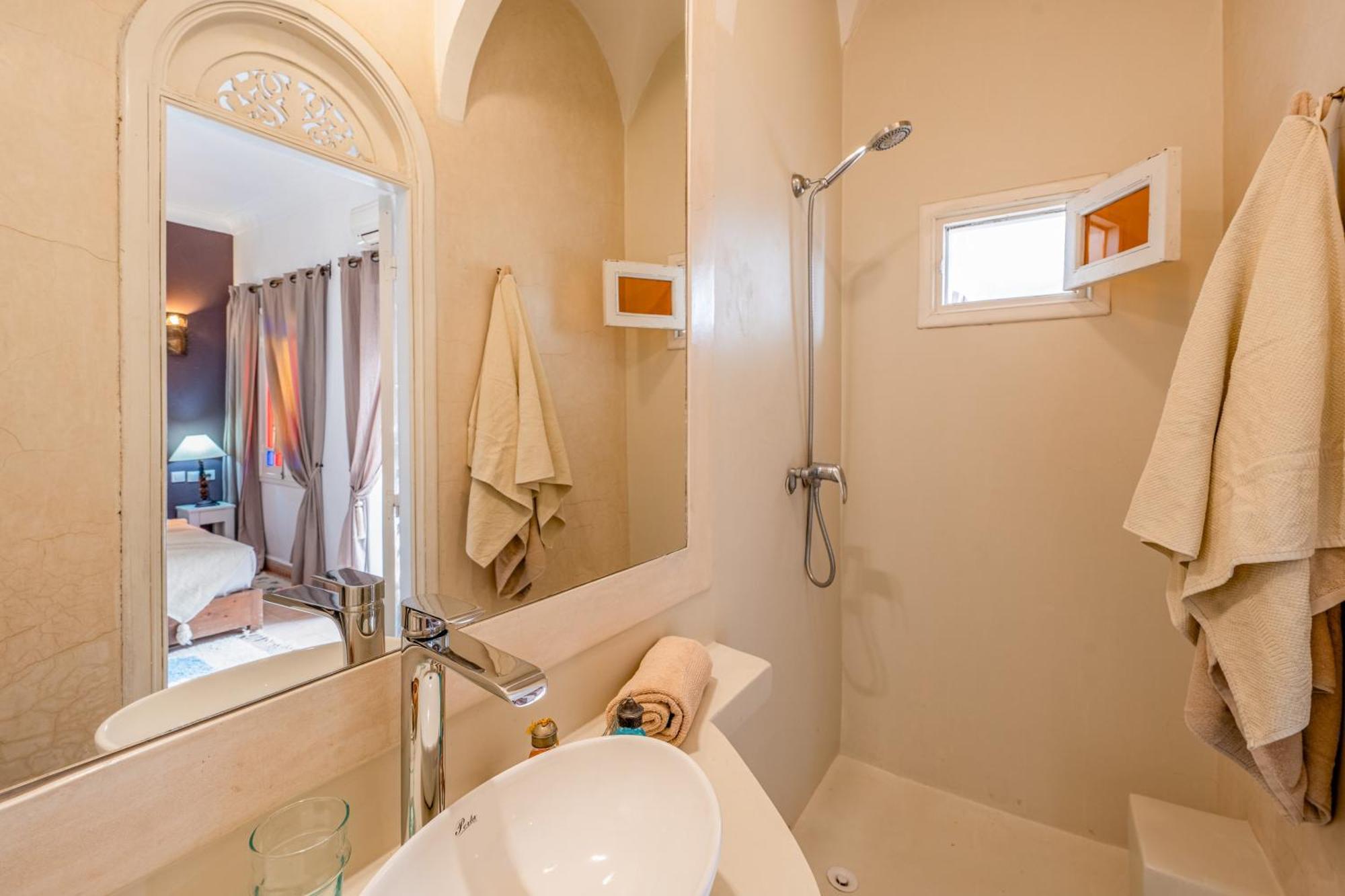 Riad Awinati Location Privatisee ,Piscine Chauffee , Beau Rooftop Marraquexe Exterior foto