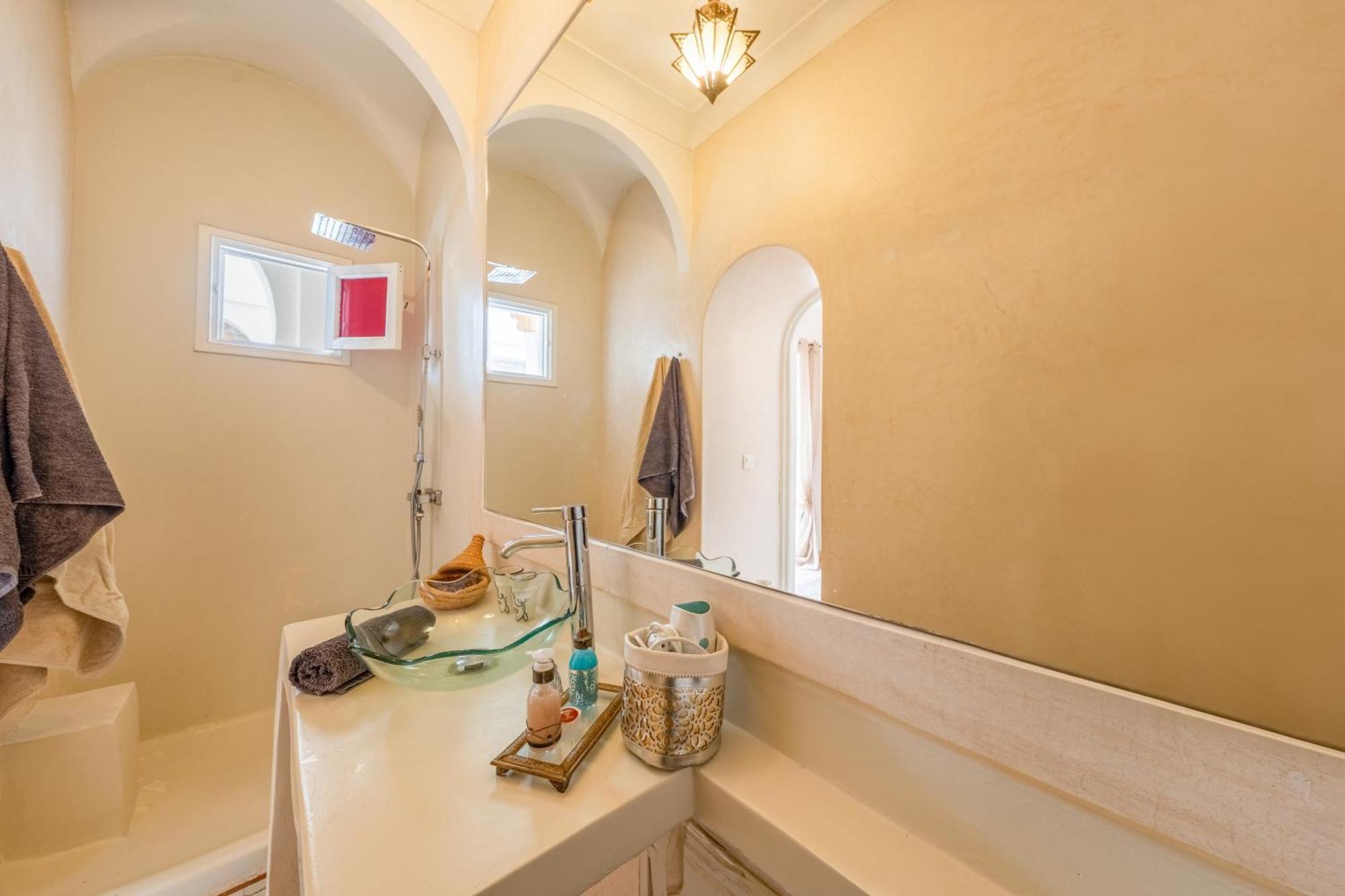 Riad Awinati Location Privatisee ,Piscine Chauffee , Beau Rooftop Marraquexe Exterior foto
