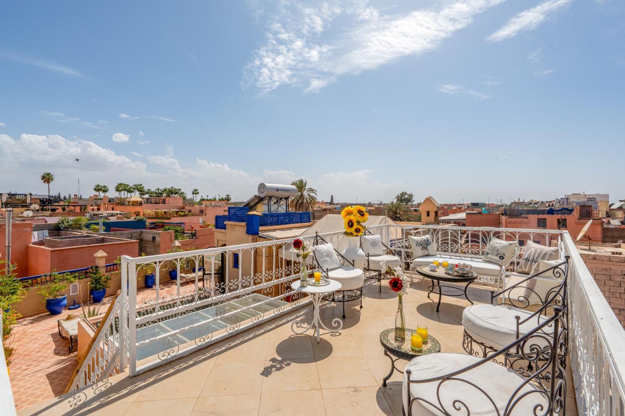 Riad Awinati Location Privatisee ,Piscine Chauffee , Beau Rooftop Marraquexe Exterior foto