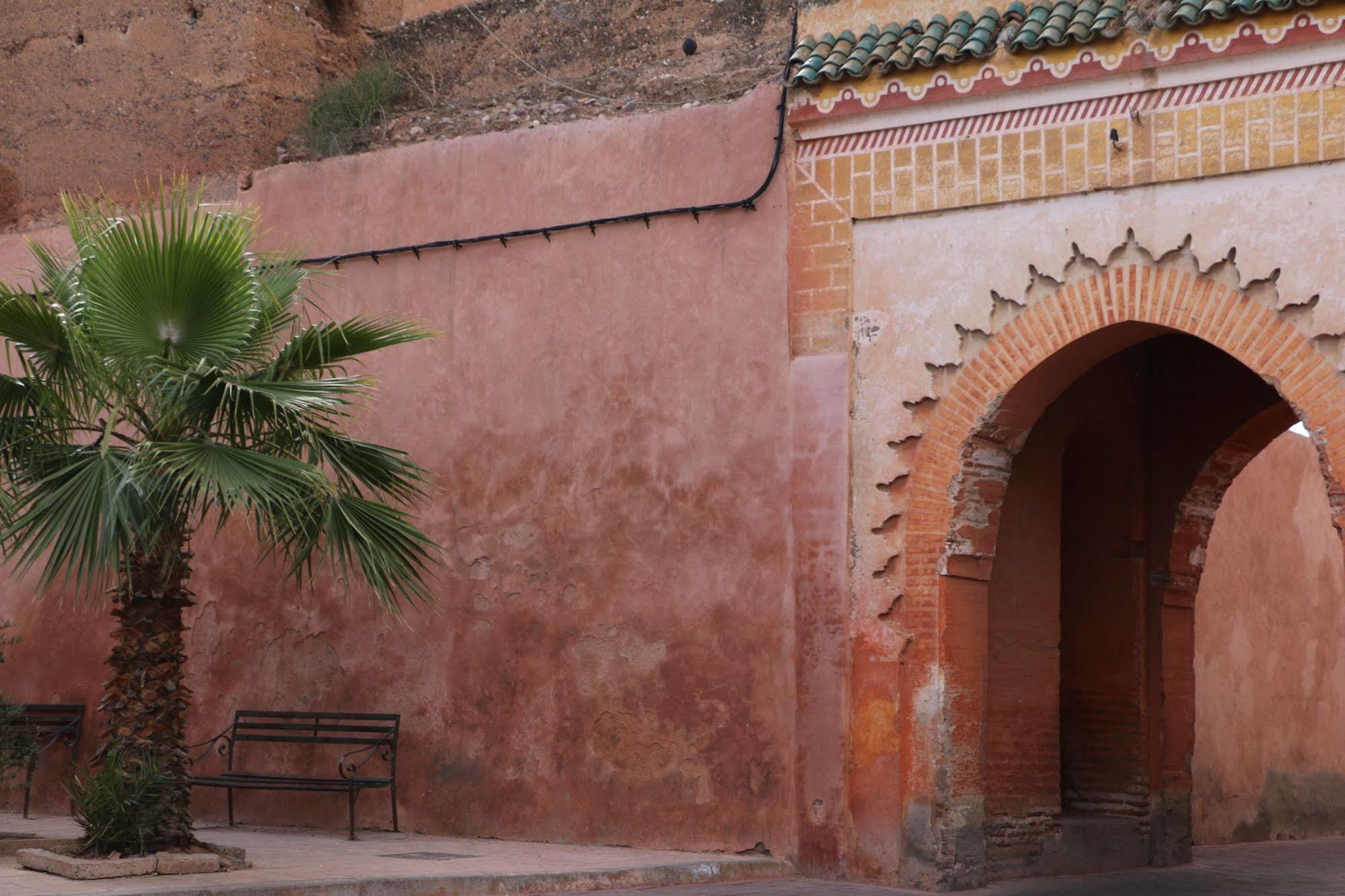 Riad Awinati Location Privatisee ,Piscine Chauffee , Beau Rooftop Marraquexe Exterior foto