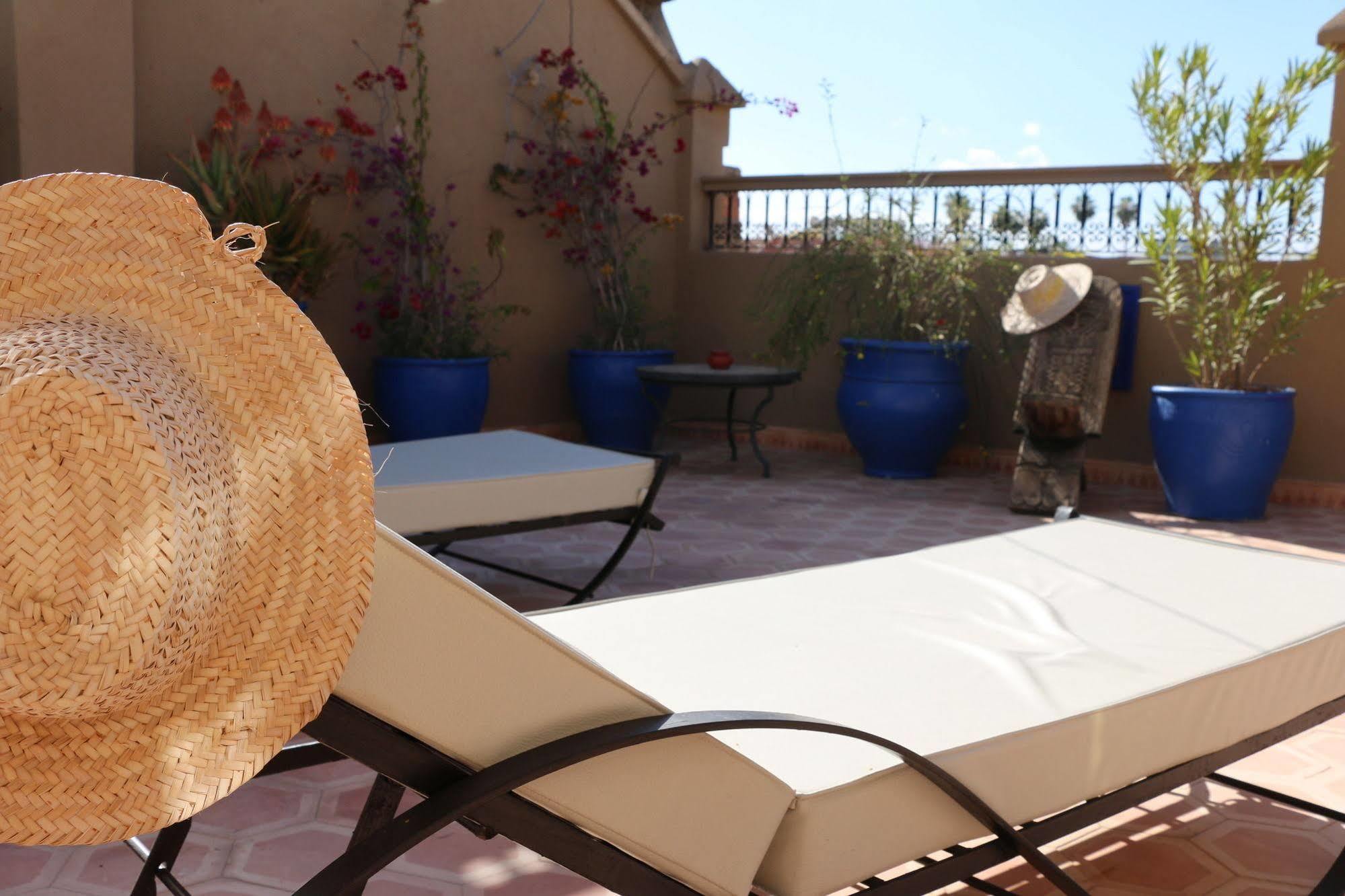 Riad Awinati Location Privatisee ,Piscine Chauffee , Beau Rooftop Marraquexe Exterior foto